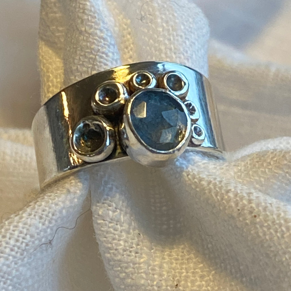 The octupus Thief Ring